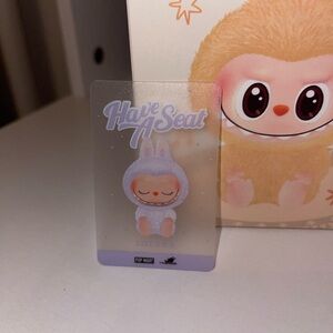 Popmart  Labubu Have Seat Zizi